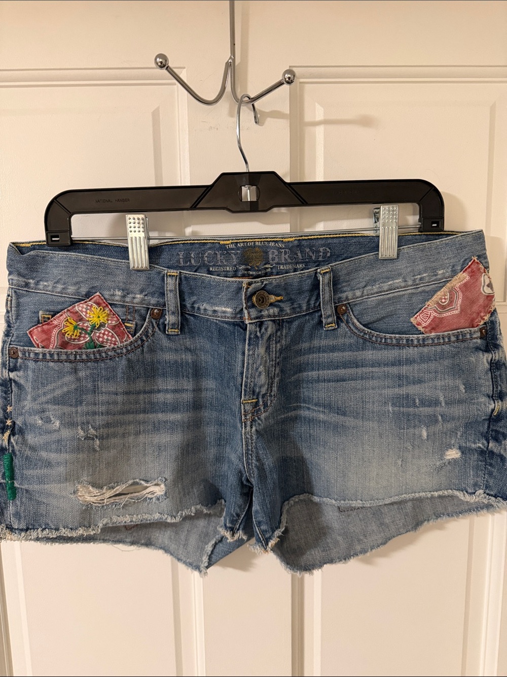 Lucky Brand Boho Riley low rise booty Denim Shorts patchwork accents festival 8